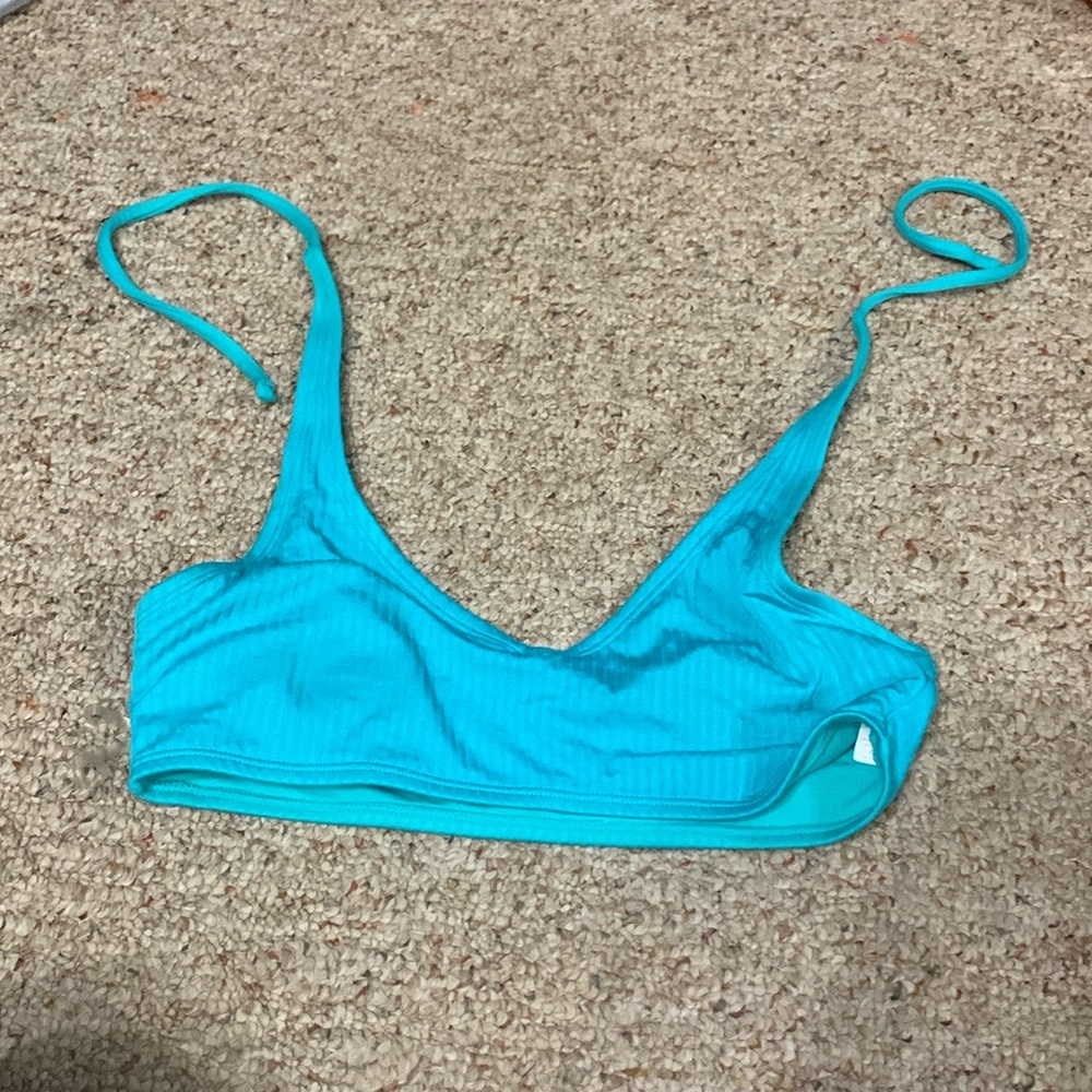 Halter bikini top